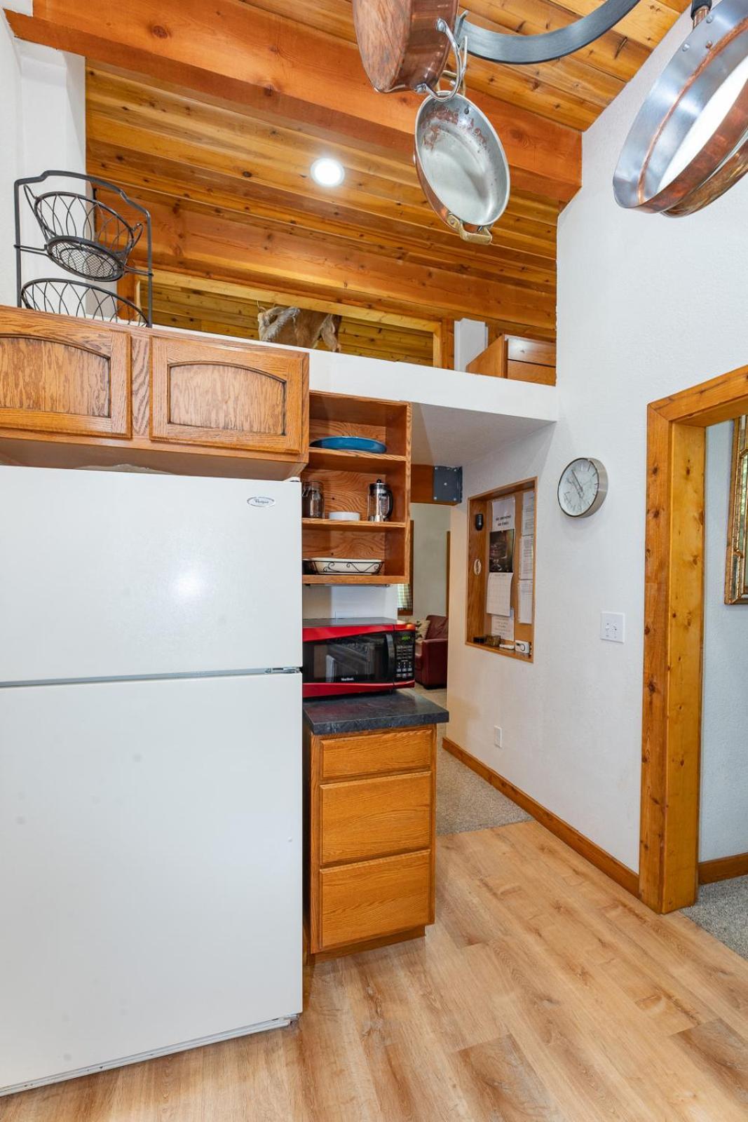 Cedar Cabin Near Silverwood Spirit Lake Exterior foto